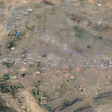 4 Bedroom Home-Casino-State Farm Stadium Only 2 Miles Glendale Bagian luar foto